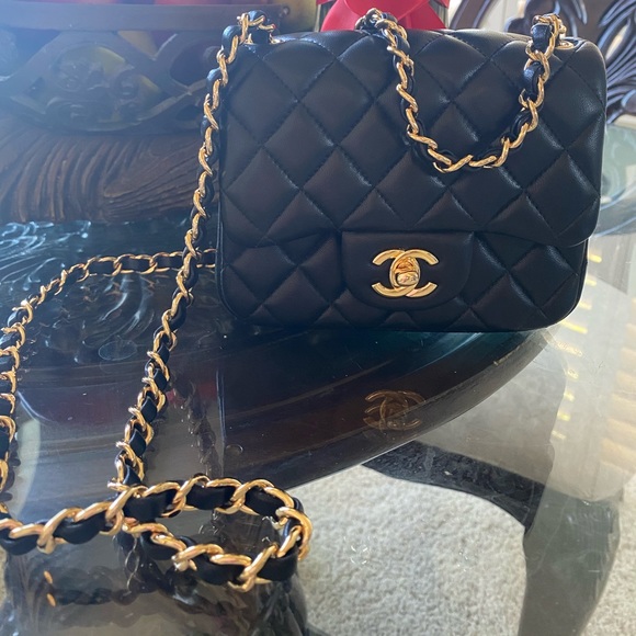 ❌SOLD❌Chanel CC Purse - Picture 9 of 10